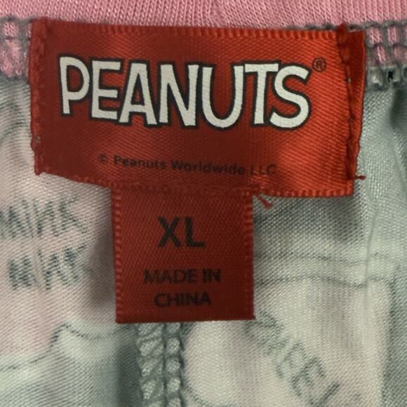 Peanuts Snoopy Women’s Pajama Pants XL Gray Pink Hearts Lounge Sleepwear NWT - Picture 2 of 11